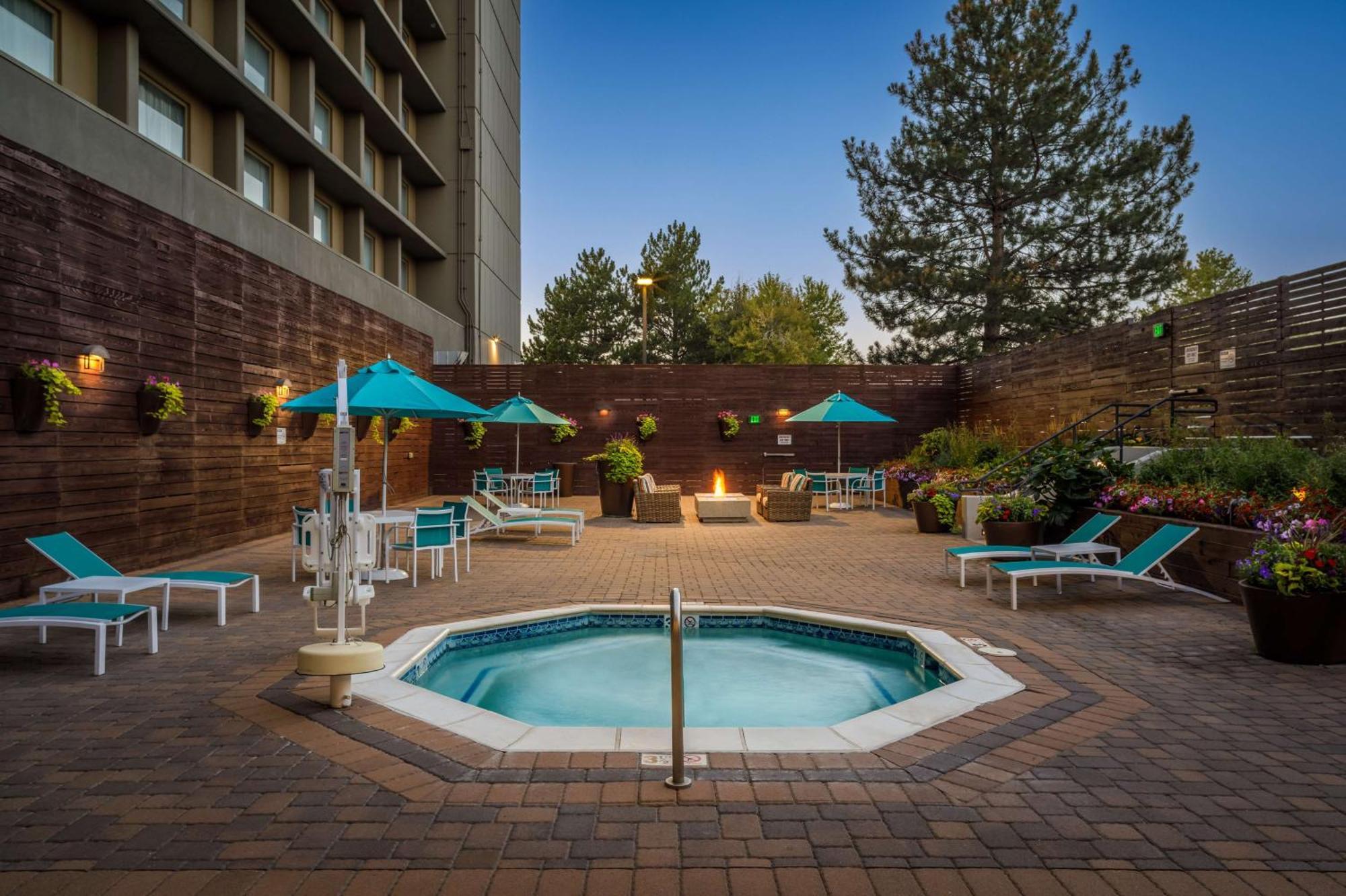 Doubletree By Hilton Hotel Denver Buitenkant foto
